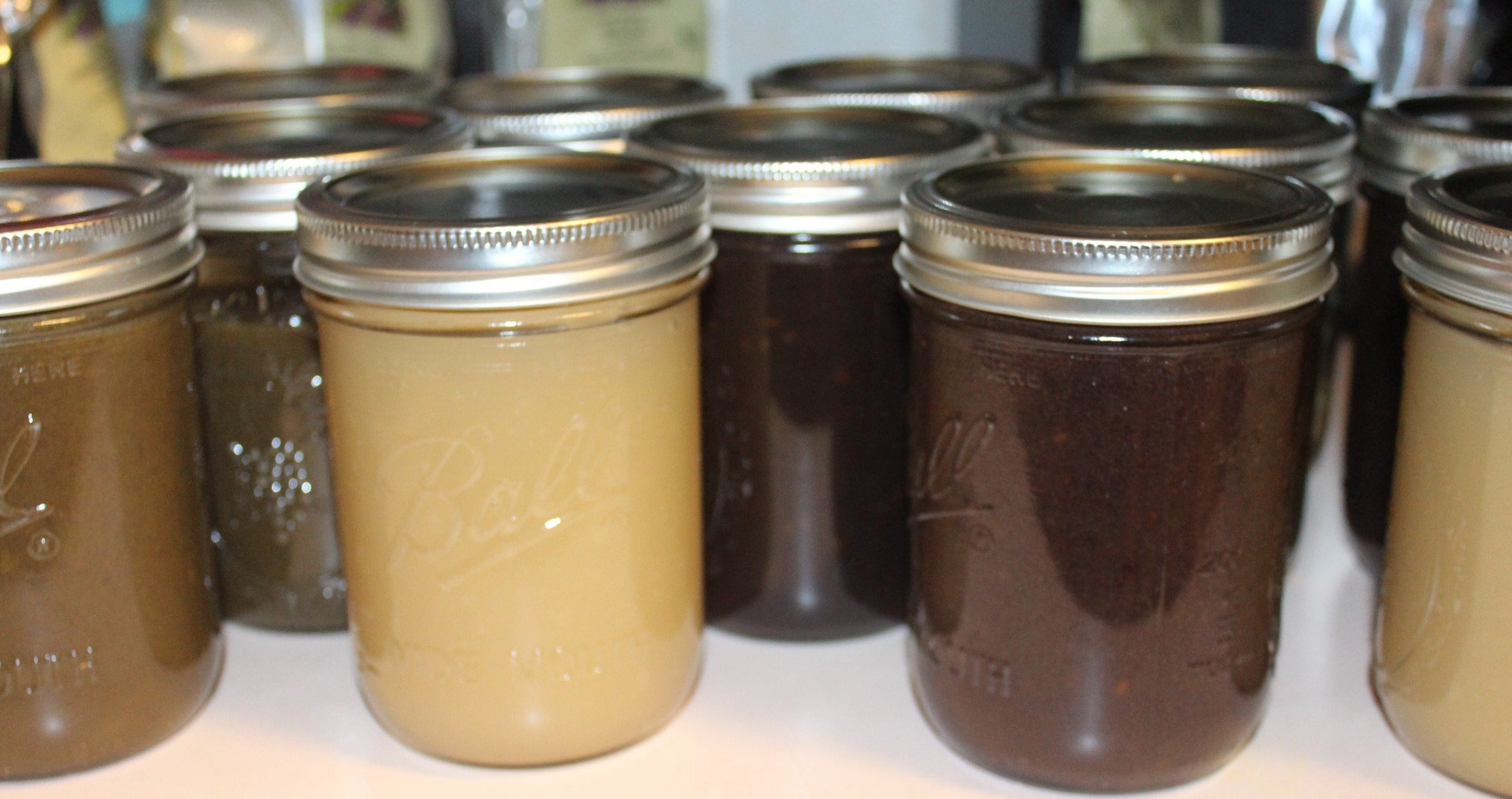 Mason Jars Full of Fresh Sea Moss Gel
